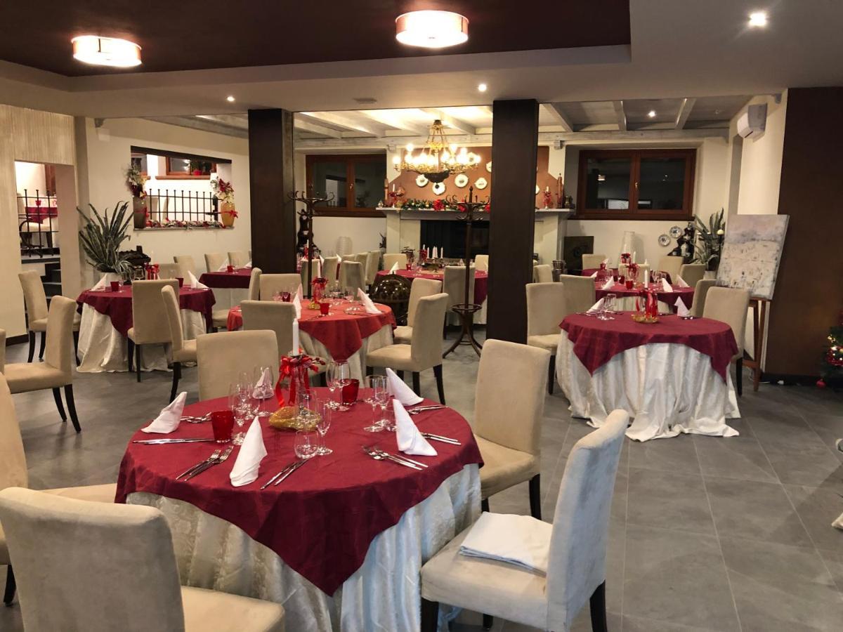 Locanda Rossa Hotel Romans di Varmo Екстериор снимка