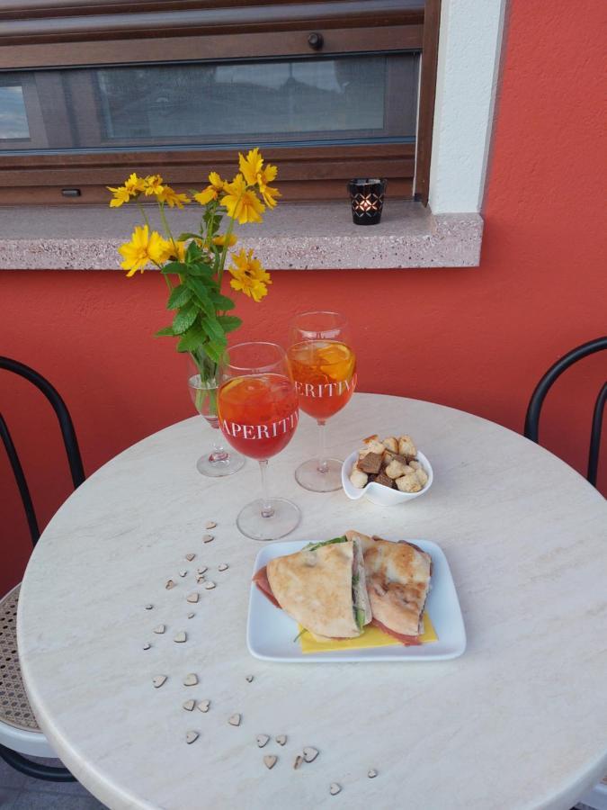 Locanda Rossa Hotel Romans di Varmo Екстериор снимка